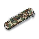 Victorinox Classic SD Swiss Army Knife, Compact 7 Function Swiss Made Pocket Knife with Small Blade, Screwdriver and Key Ring – Camo